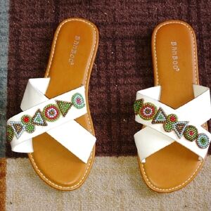 NWOT BAMBOO Women's White Beaded Sandals